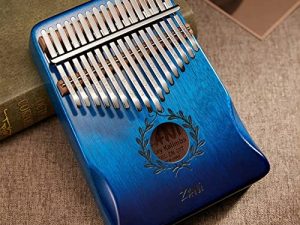 بيانو Kalimba Thumb Piano 17 مفتاحًا محمول من خشب الماهوجني مع مطرقة ضبط هو هدية موسيقية للأطفال والكبار والمبتدئين (أزرق)